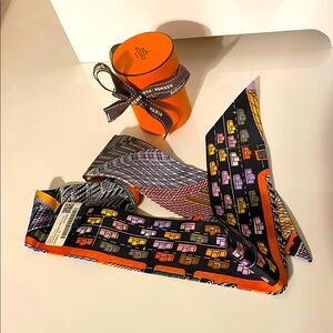New Hermès Multicolor Silk Twilly